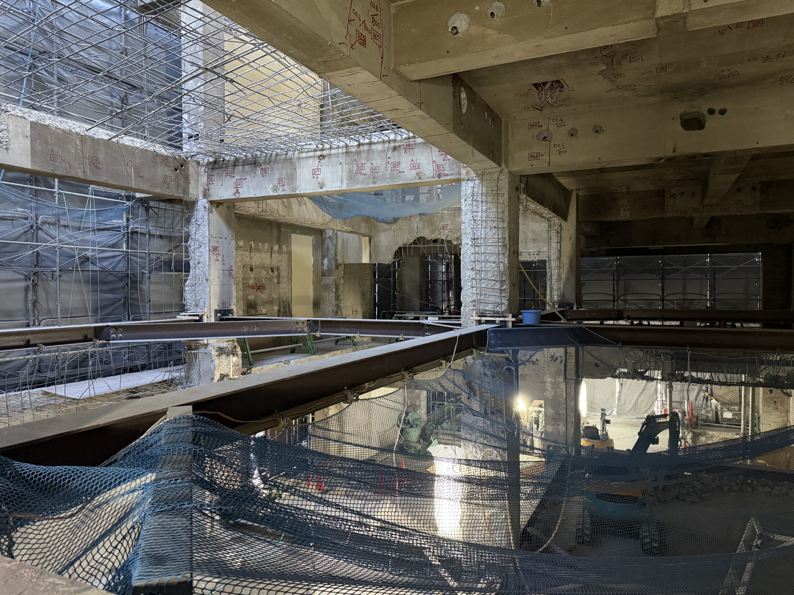 ｢ダイアナ神宮前ビルリファイニング工事」解体現場見学会のご案内